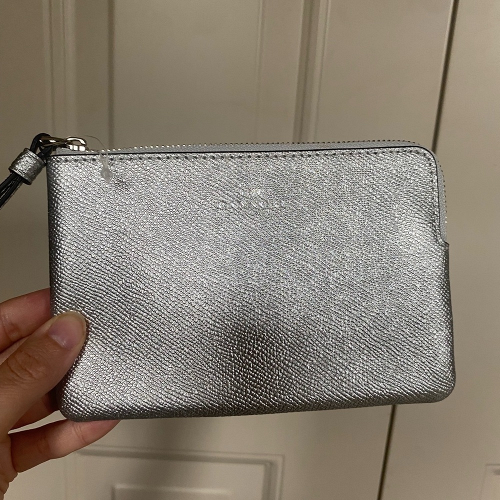 Silver Textured Wristlet